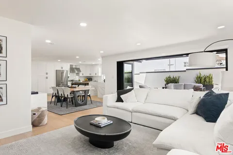 $1,799,000 | 8212 Winsford Avenue, Los Angeles, CA 90045