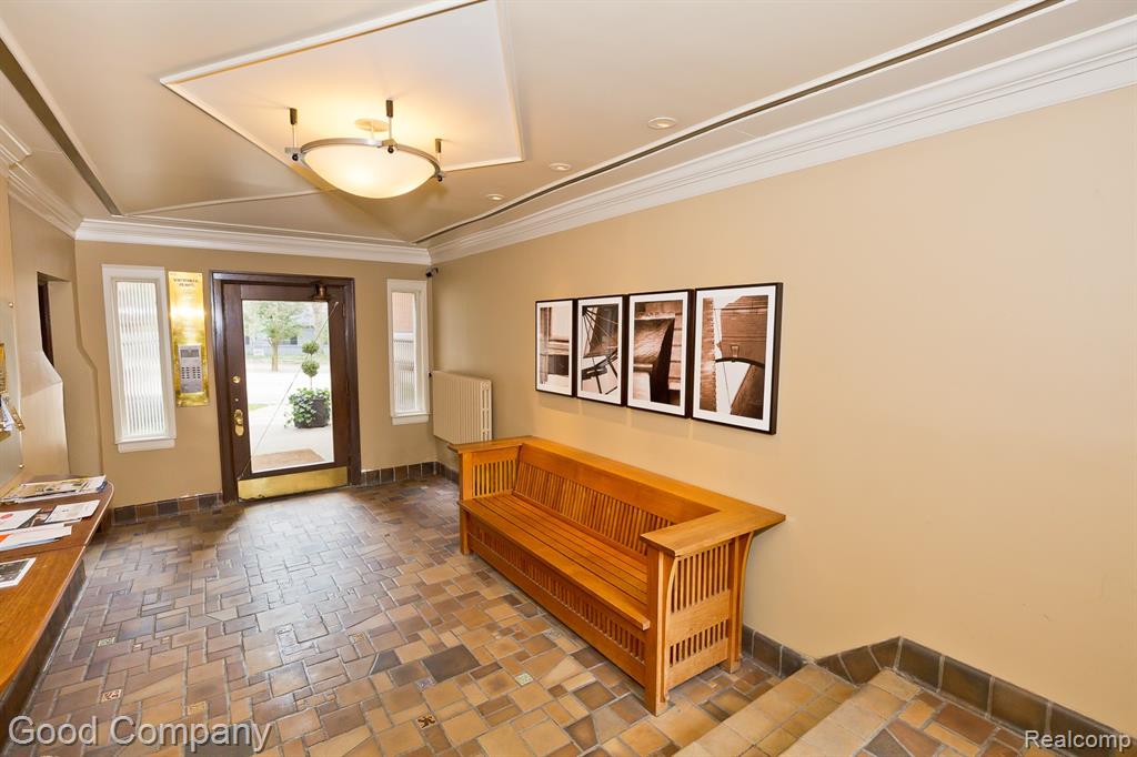 327 Southfield Road, Unit 3BS Birmingham, MI 48009 - Photo 6 of 51