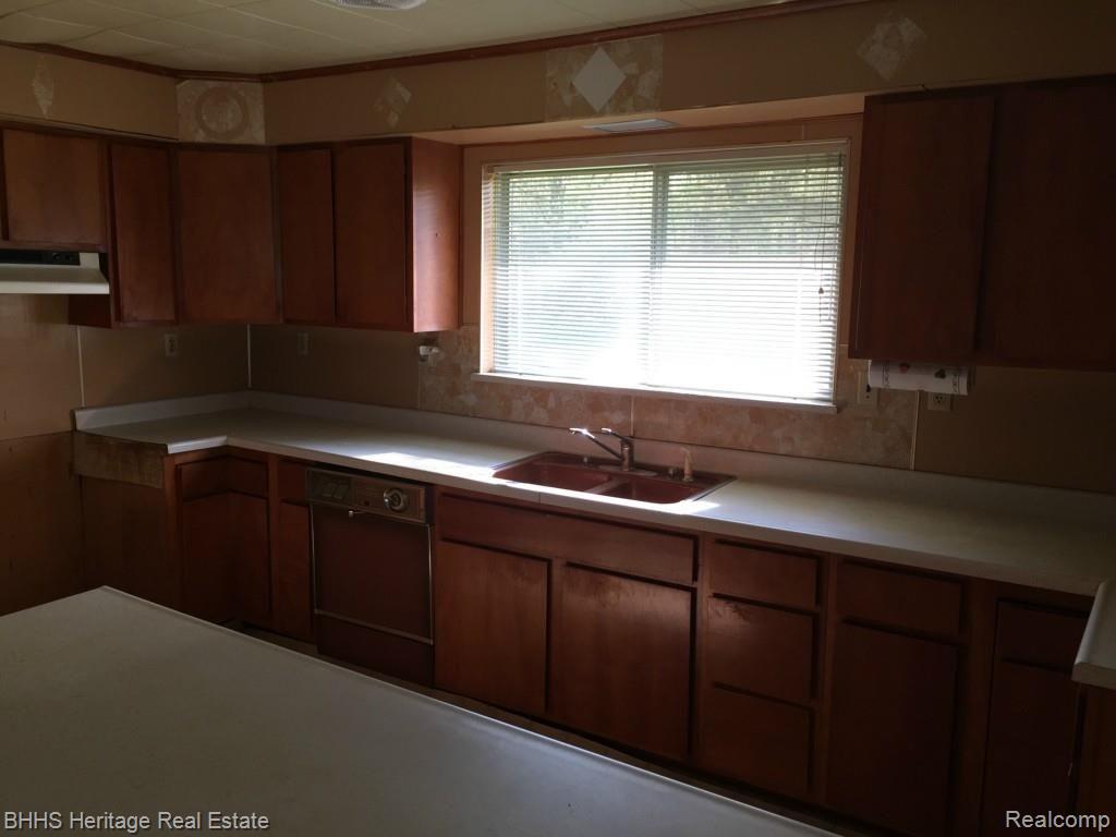 9040 Farley Road Pinckney, MI 48169 - Photo 15 of 25