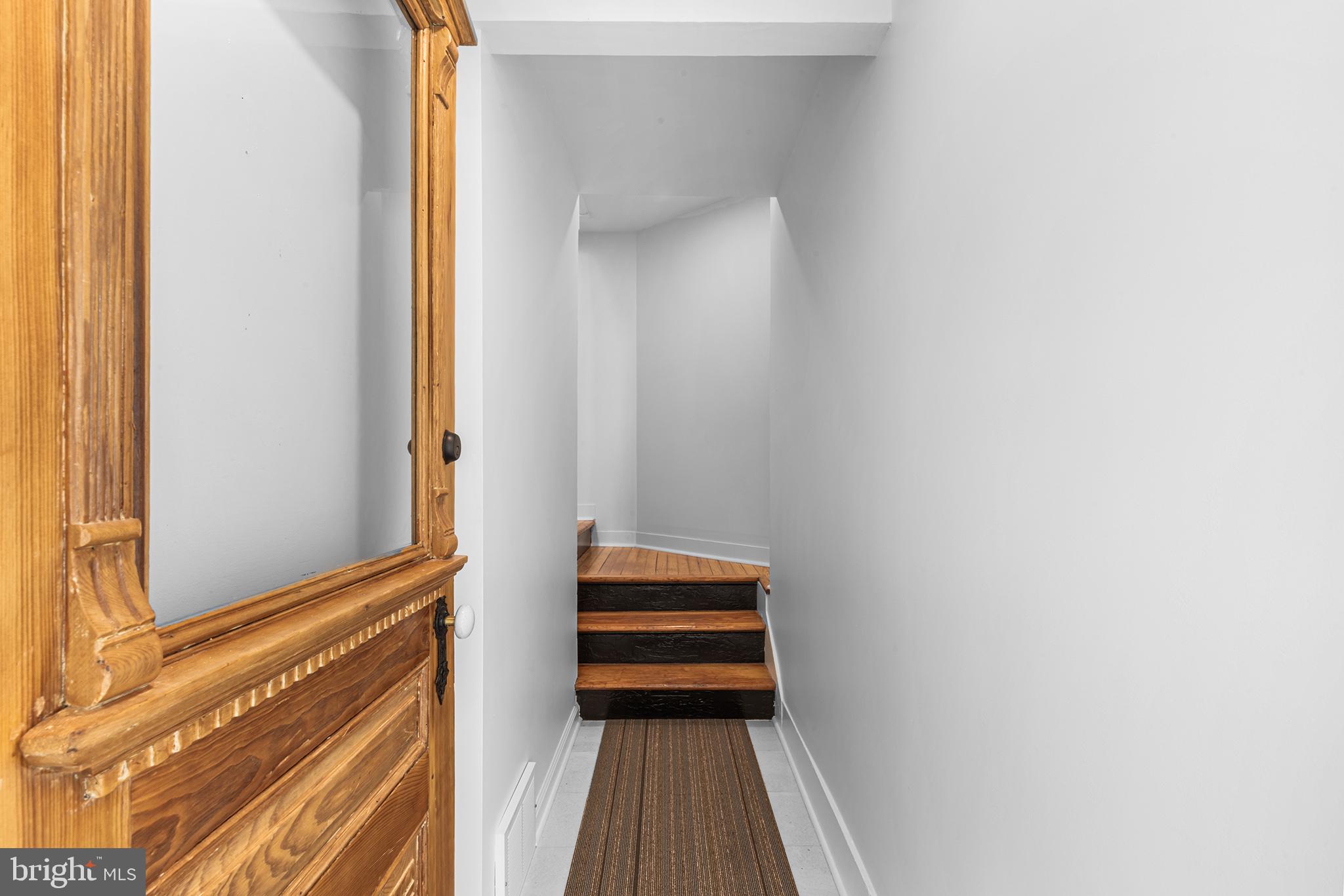 250 Conestoga Road, Unit 2 Wayne, PA 19087 - Photo 3 of 24