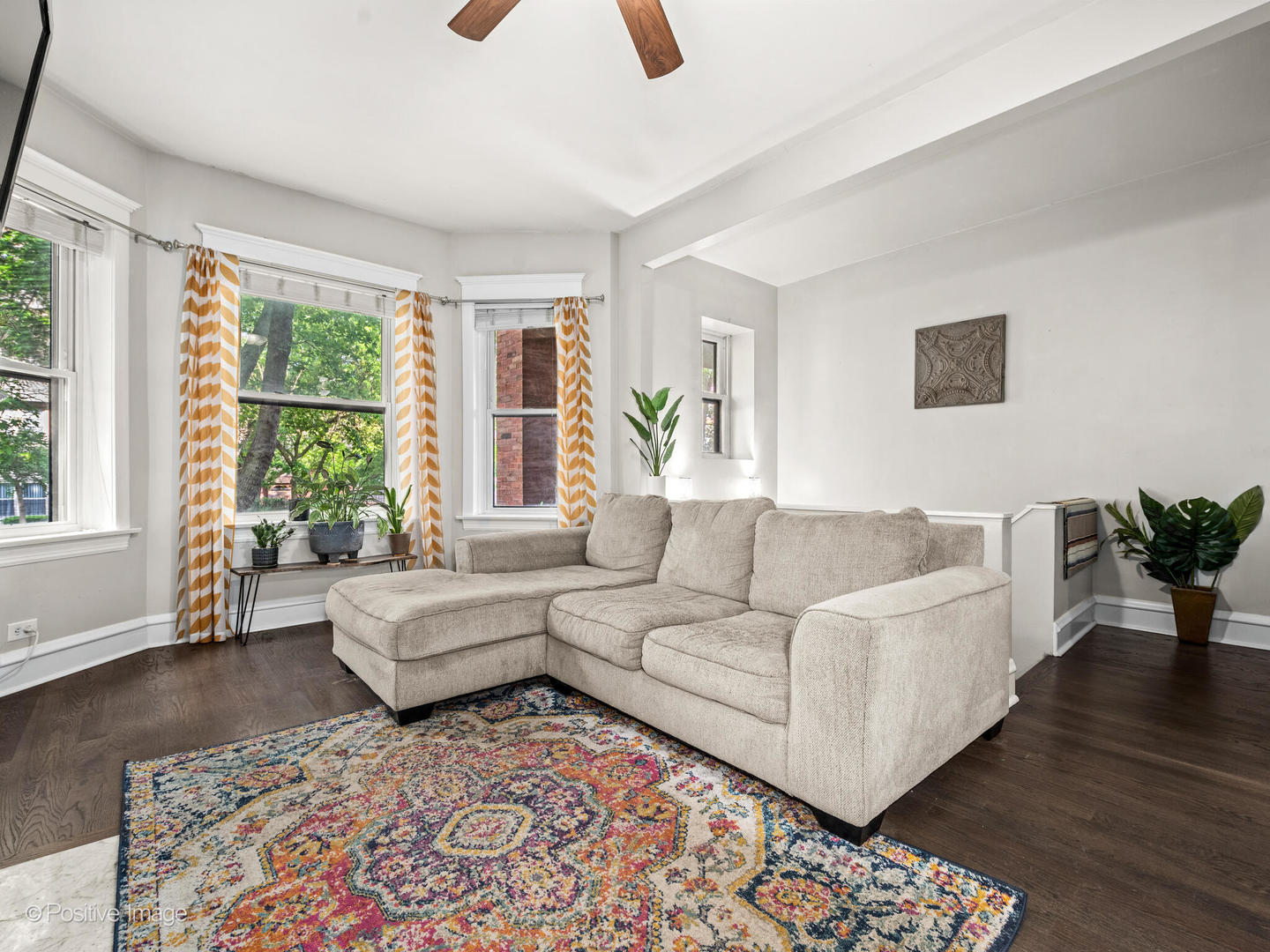 4618 North Racine Avenue, Unit 1F Chicago, IL 60640 - Photo 3 of 17 Gallery Image 3