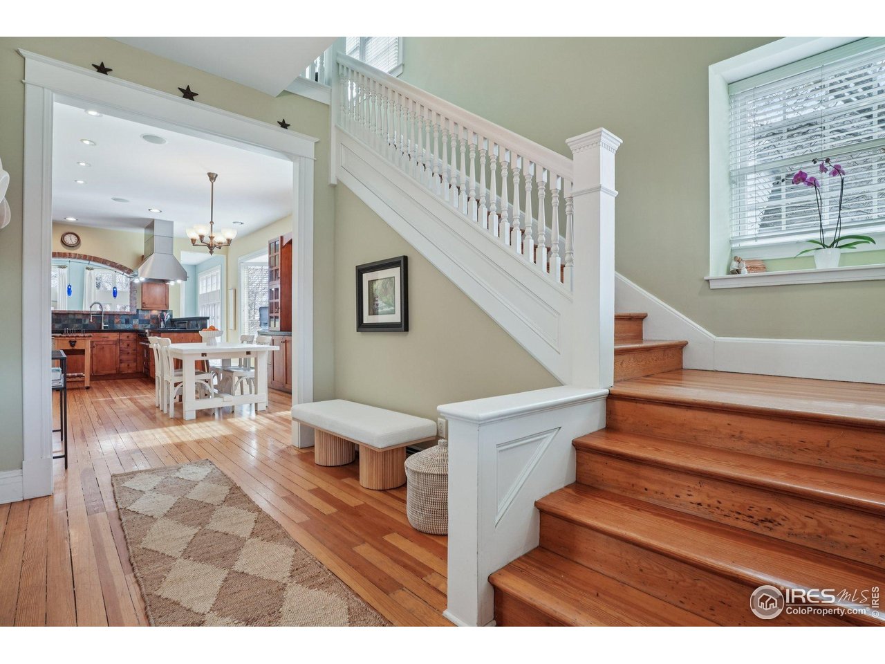 2236 17th Street Boulder, CO 80302 - Photo 4 of 50 Elegant foyer