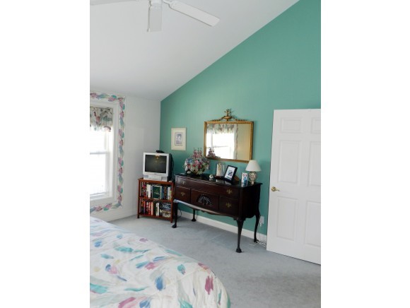 52 Hampton Meadows, Unit 52 Hampton, NH 03842 - Photo 13 of 32