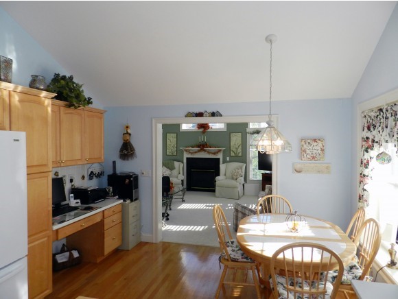 52 Hampton Meadows, Unit 52 Hampton, NH 03842 - Photo 6 of 32