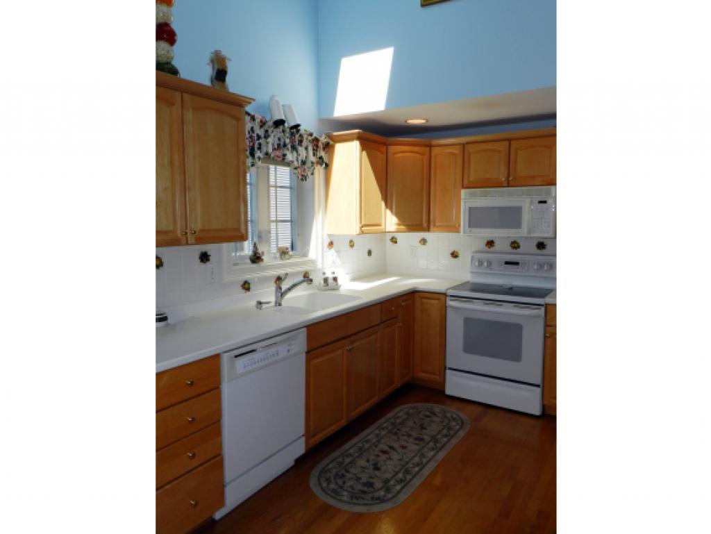 52 Hampton Meadows, Unit 52 Hampton, NH 03842 - Photo 8 of 32