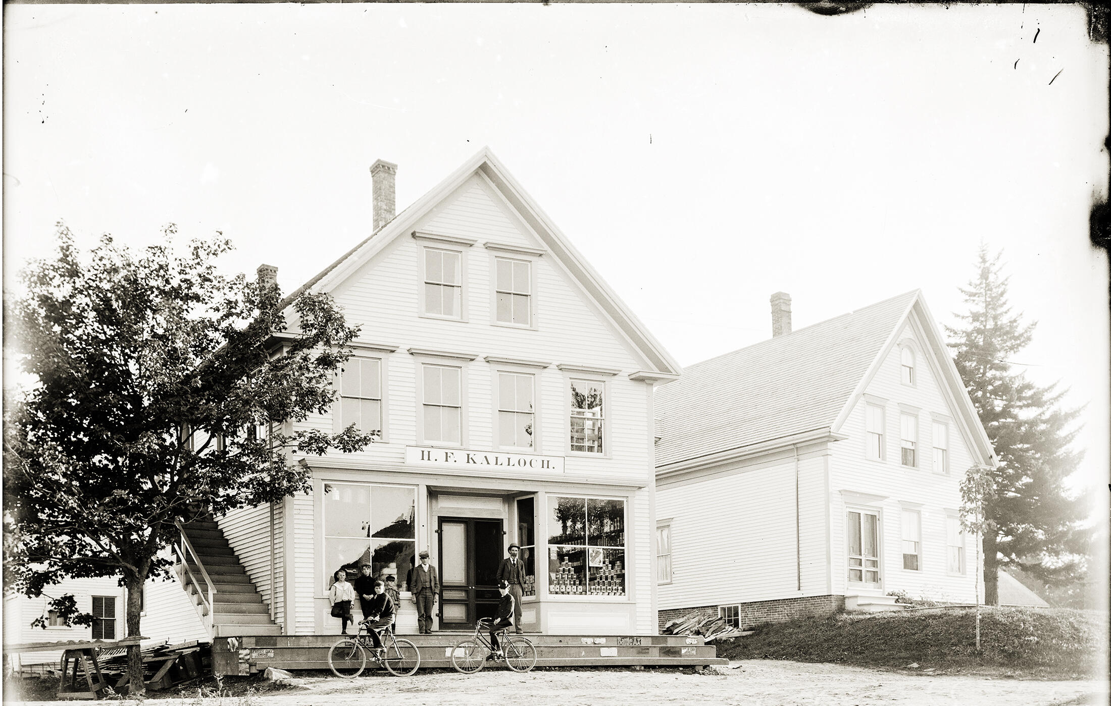 54 Main Street St. George, ME 04860 - Photo 2 of 62 Home is to the right