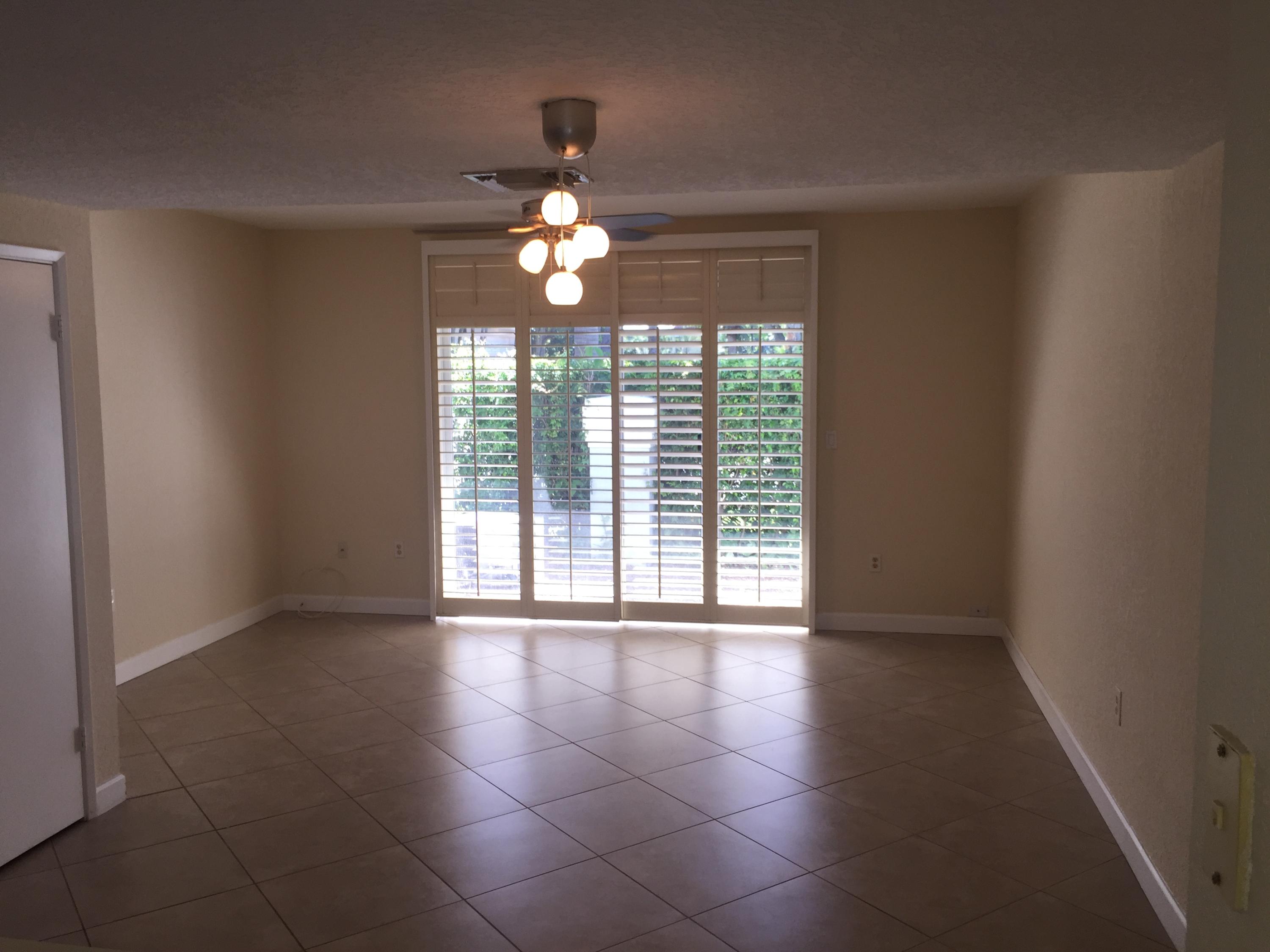 1102 Jeffery Street Boca Raton, FL 33487 - Photo 5 of 15 IMG_7739
