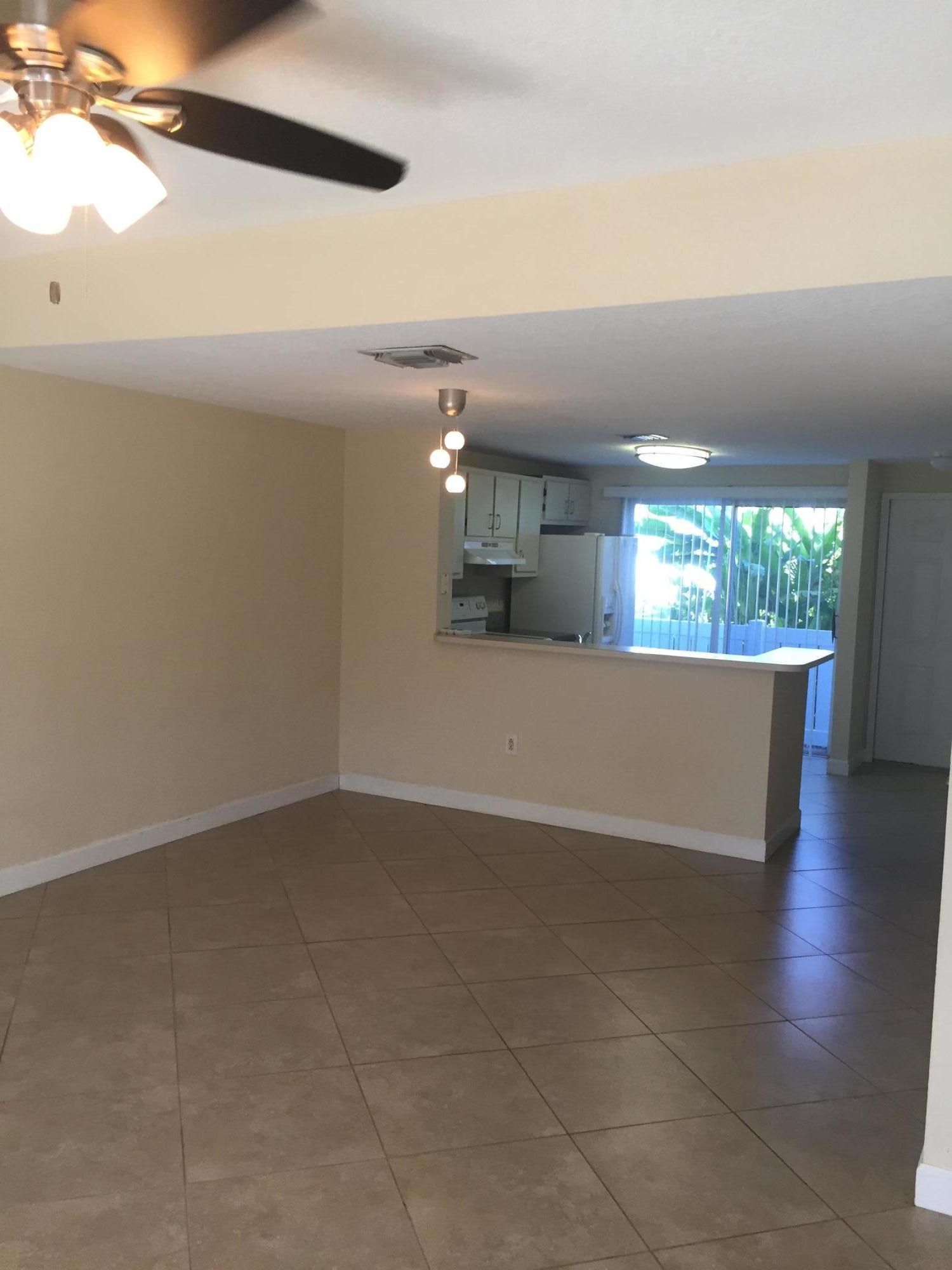 1102 Jeffery Street Boca Raton, FL 33487 - Photo 7 of 15 IMG_7735