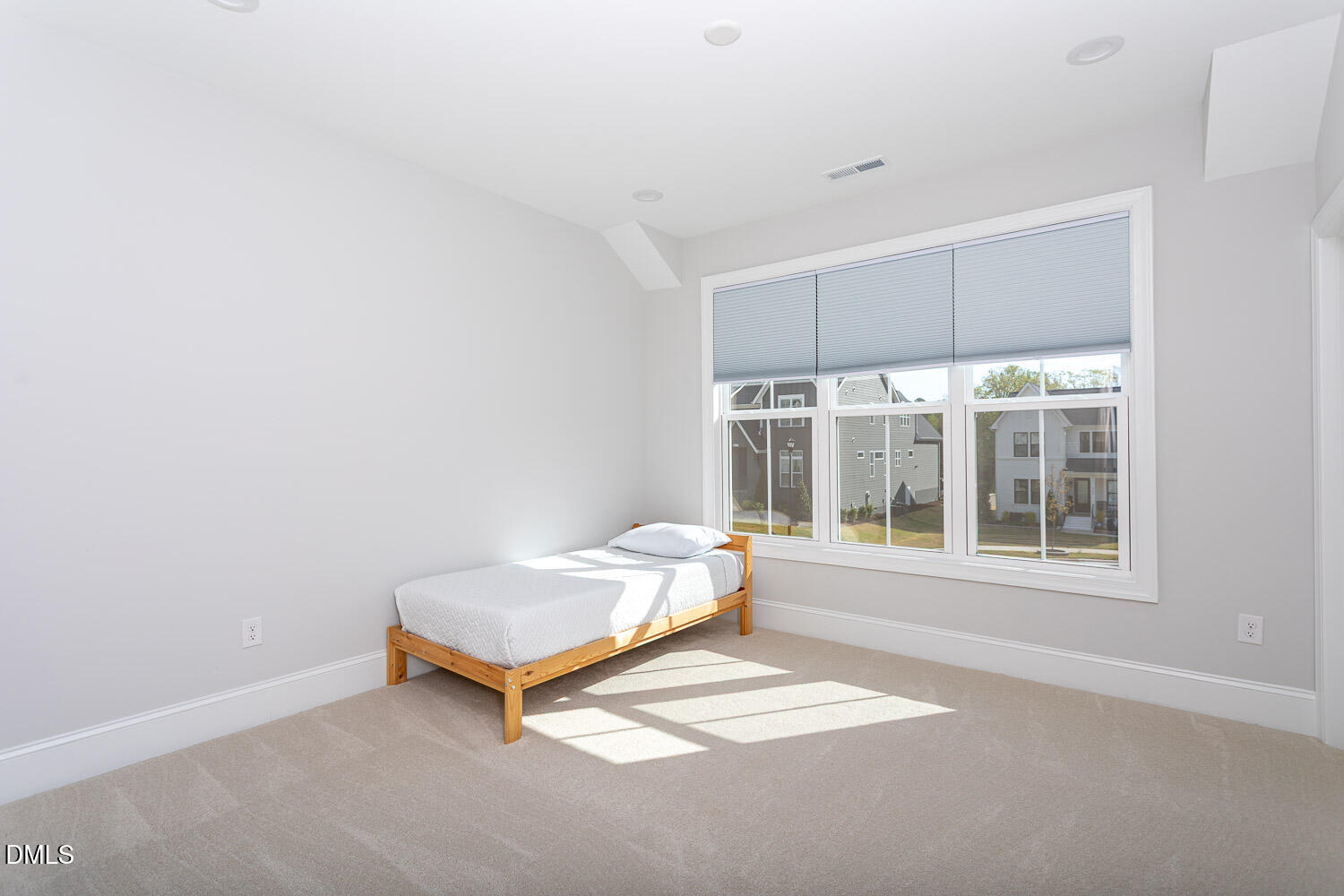 9309 Field Maple Court Raleigh, NC 27613 - Photo 28 of 46 gordon-9309-field-maple-29