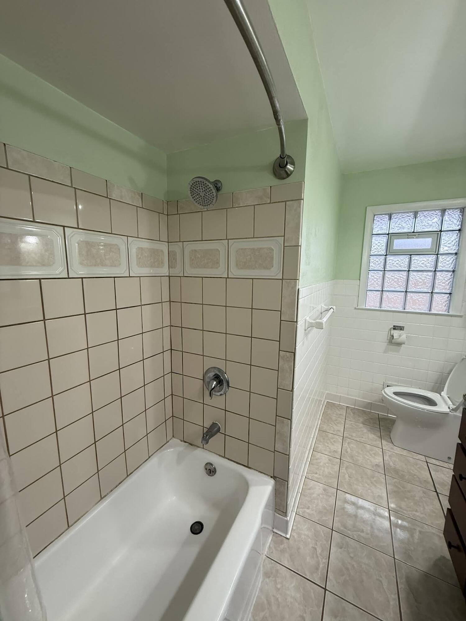 4547 North 67th Street Milwaukee, WI 53218 - Photo 25 of 37 c65ac399-2cc9-47b2-9943-97cae157037a