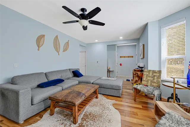 $230,000 | 13600 Breton Ridge Street, Unit 4A, Houston, TX 77070