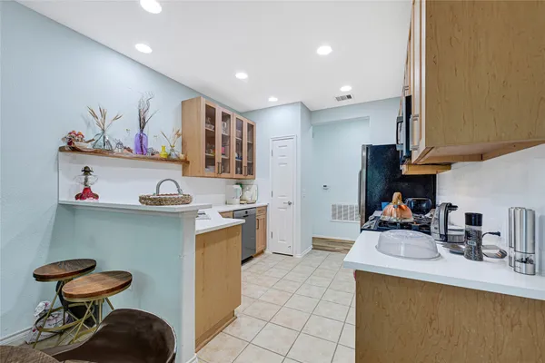 $230,000 | 13600 Breton Ridge Street, Unit 4A, Houston, TX 77070