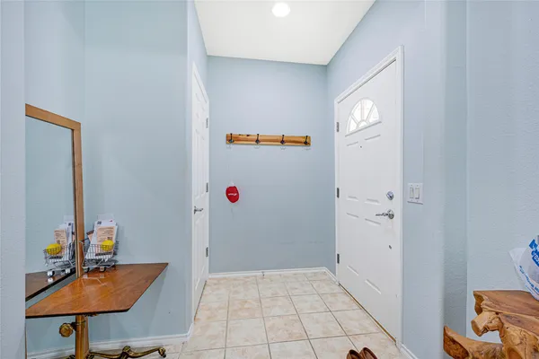 $230,000 | 13600 Breton Ridge Street, Unit 4A, Houston, TX 77070