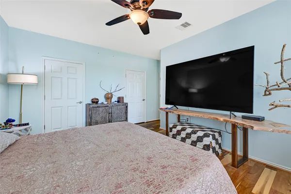 $230,000 | 13600 Breton Ridge Street, Unit 4A, Houston, TX 77070