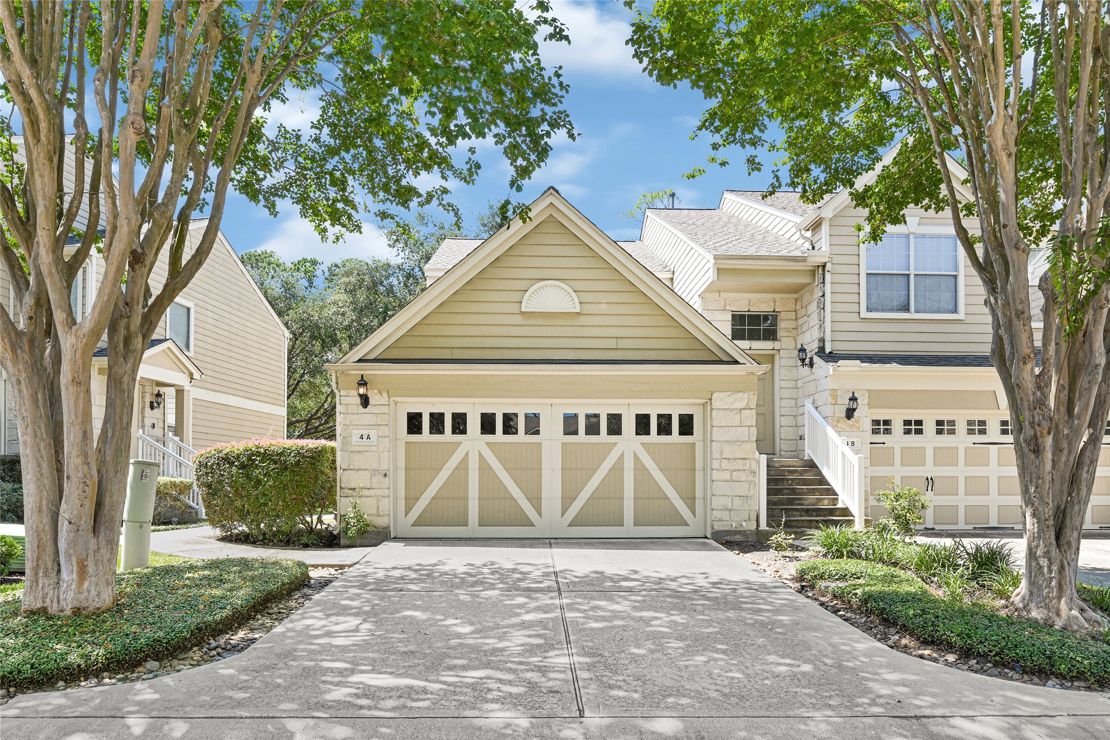 13600 Breton Ridge Street, Unit 4A Houston, TX 77070 - Photo 30 of 49 Driveway providing direct access to attached garage