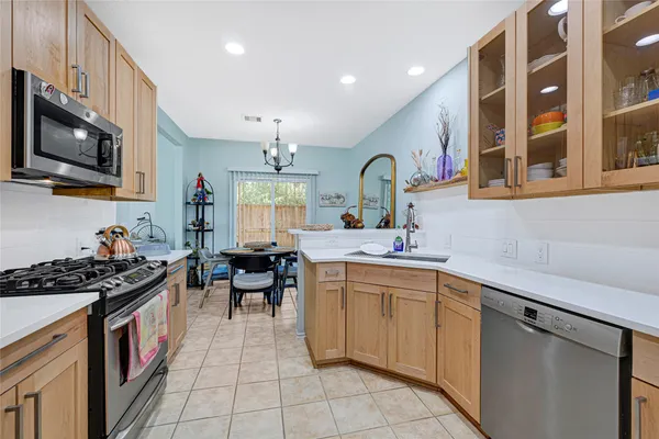 $230,000 | 13600 Breton Ridge Street, Unit 4A, Houston, TX 77070