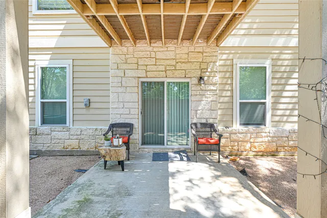 $230,000 | 13600 Breton Ridge Street, Unit 4A, Houston, TX 77070