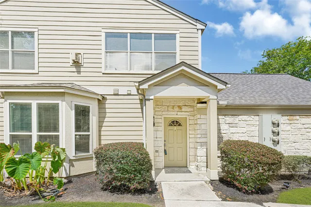 $230,000 | 13600 Breton Ridge Street, Unit 4A, Houston, TX 77070