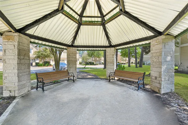 $230,000 | 13600 Breton Ridge Street, Unit 4A, Houston, TX 77070