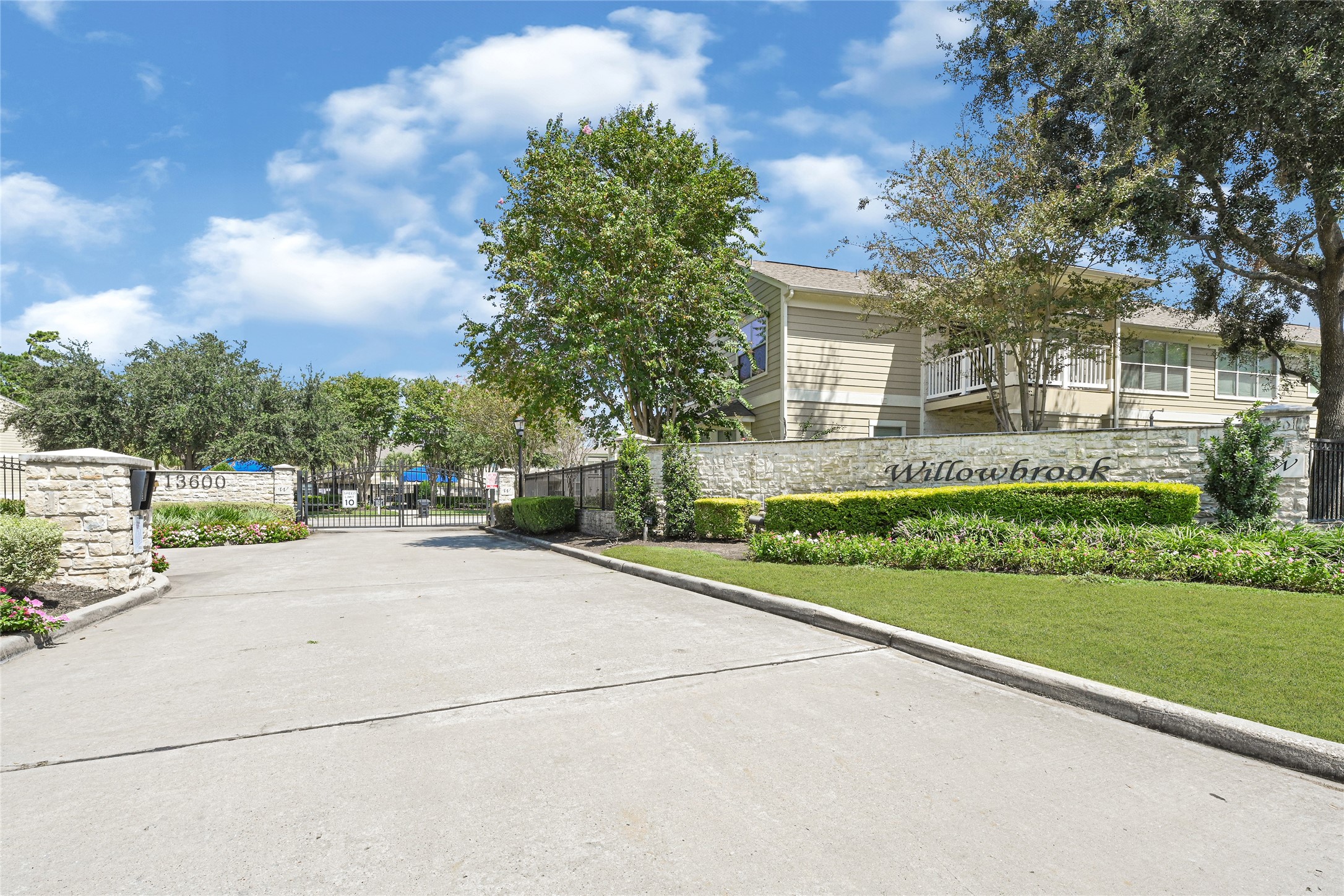 13600 Breton Ridge Street, Unit 4A Houston, TX 77070 - Photo 47 of 49 Neighborhood view with quiet surroundings and gated access