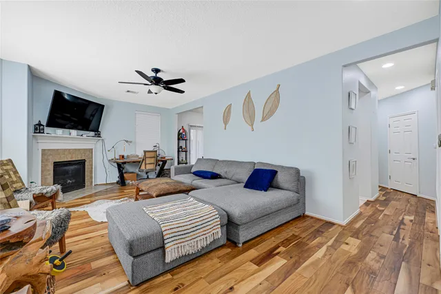 $230,000 | 13600 Breton Ridge Street, Unit 4A, Houston, TX 77070