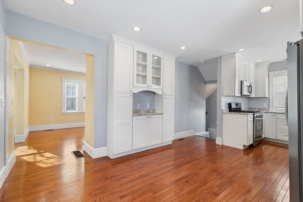 44 Howe Street Milton, MA 02186 - Photo 7 of 39 Gallery Image 7