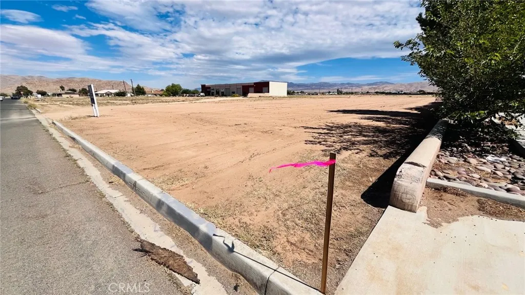 0 Powhatan Road Apple Valley, CA 92308 - Photo 11 of 16 a view of an outdoor space of the house