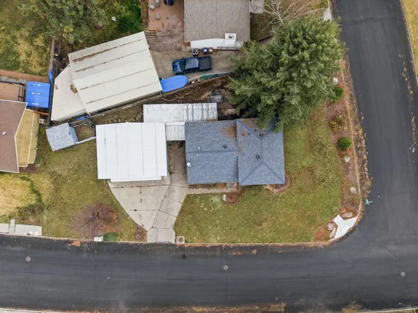 $389,900 | 702 East Calkins Drive, Spokane, WA 99208