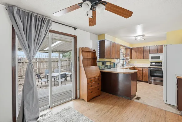 $389,900 | 702 East Calkins Drive, Spokane, WA 99208