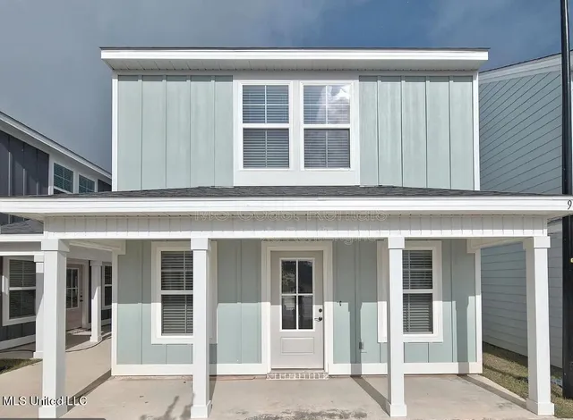 $1,950 | 923 Motsie Road, Biloxi, MS 39532