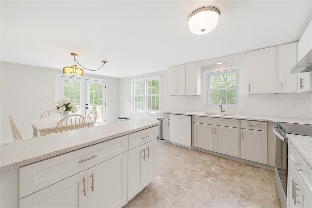 1102 State Road Plymouth, MA 02360 - Photo 7 of 34 Gallery Image 7