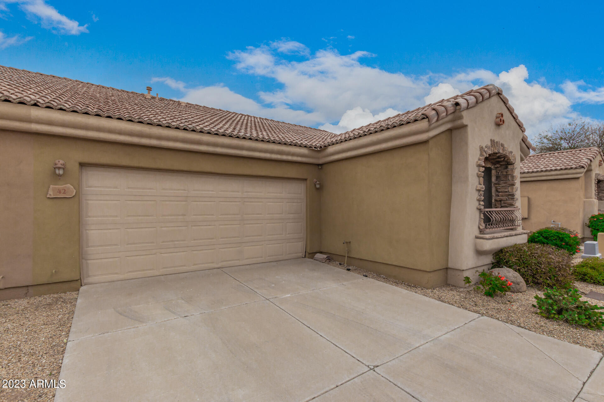 2565 South Signal Butte Road, Unit 42 Mesa, AZ 85209 - Photo 2 of 21 02 - Signal Butte