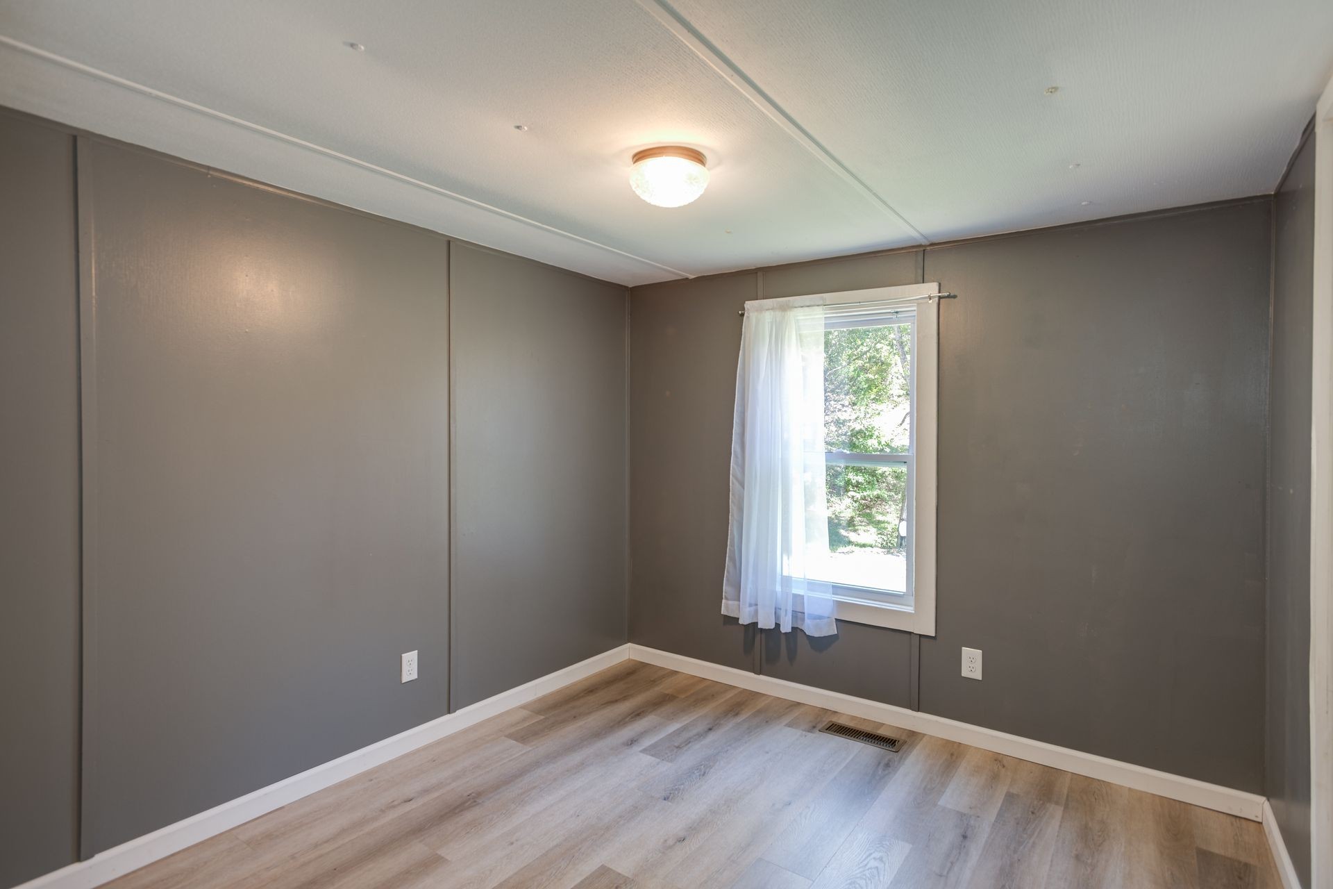 1145 Leach Road Cumberland Furnace, TN 37051 - Photo 11 of 36 Gallery Image 11