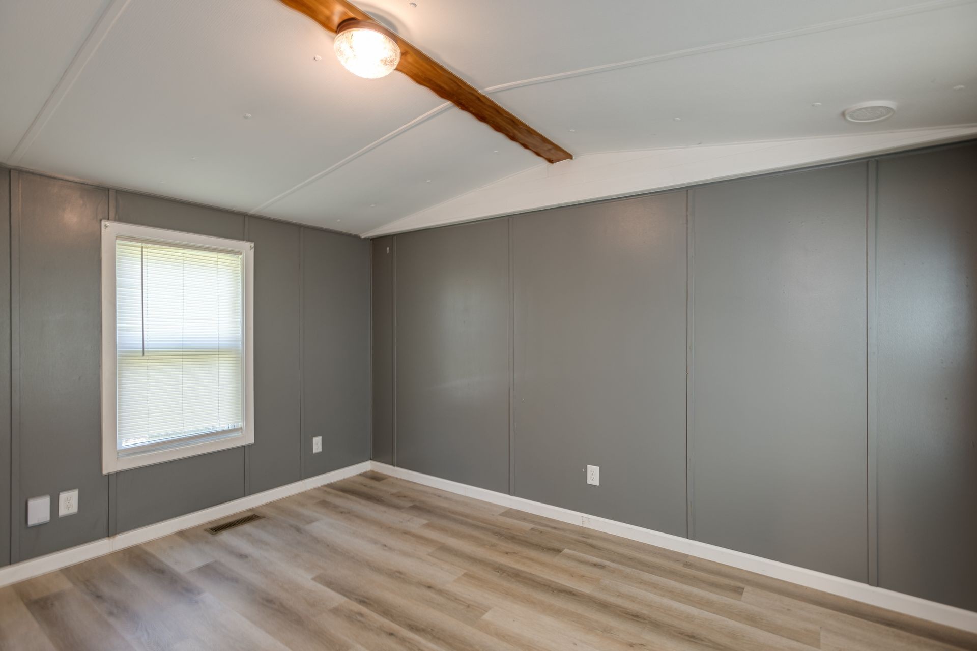 1145 Leach Road Cumberland Furnace, TN 37051 - Photo 15 of 36 Gallery Image 15