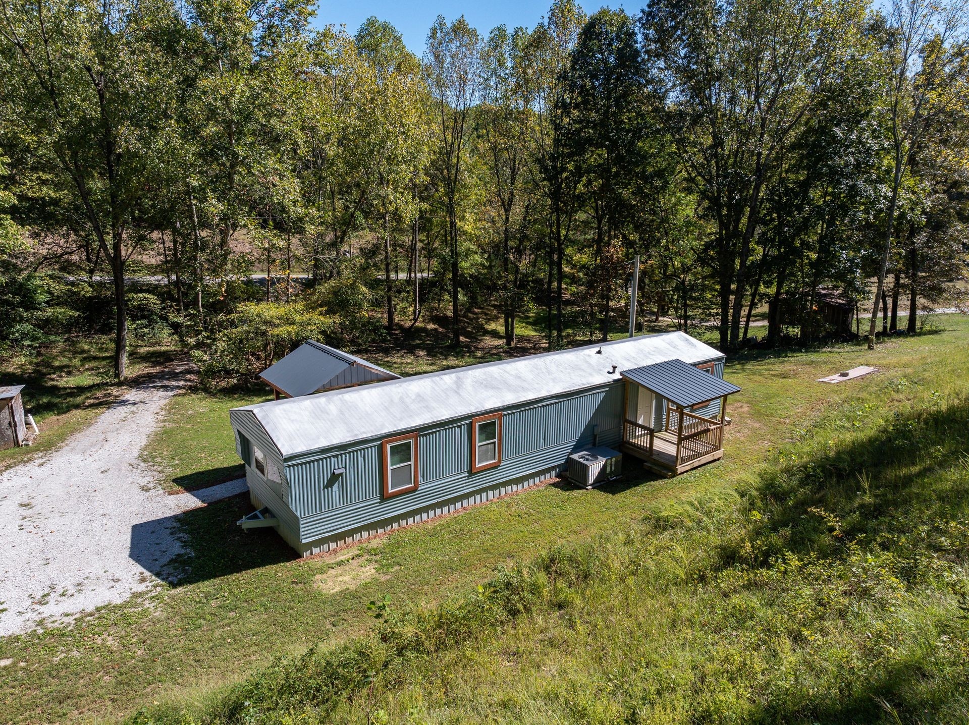 1145 Leach Road Cumberland Furnace, TN 37051 - Photo 29 of 36 Gallery Image 29