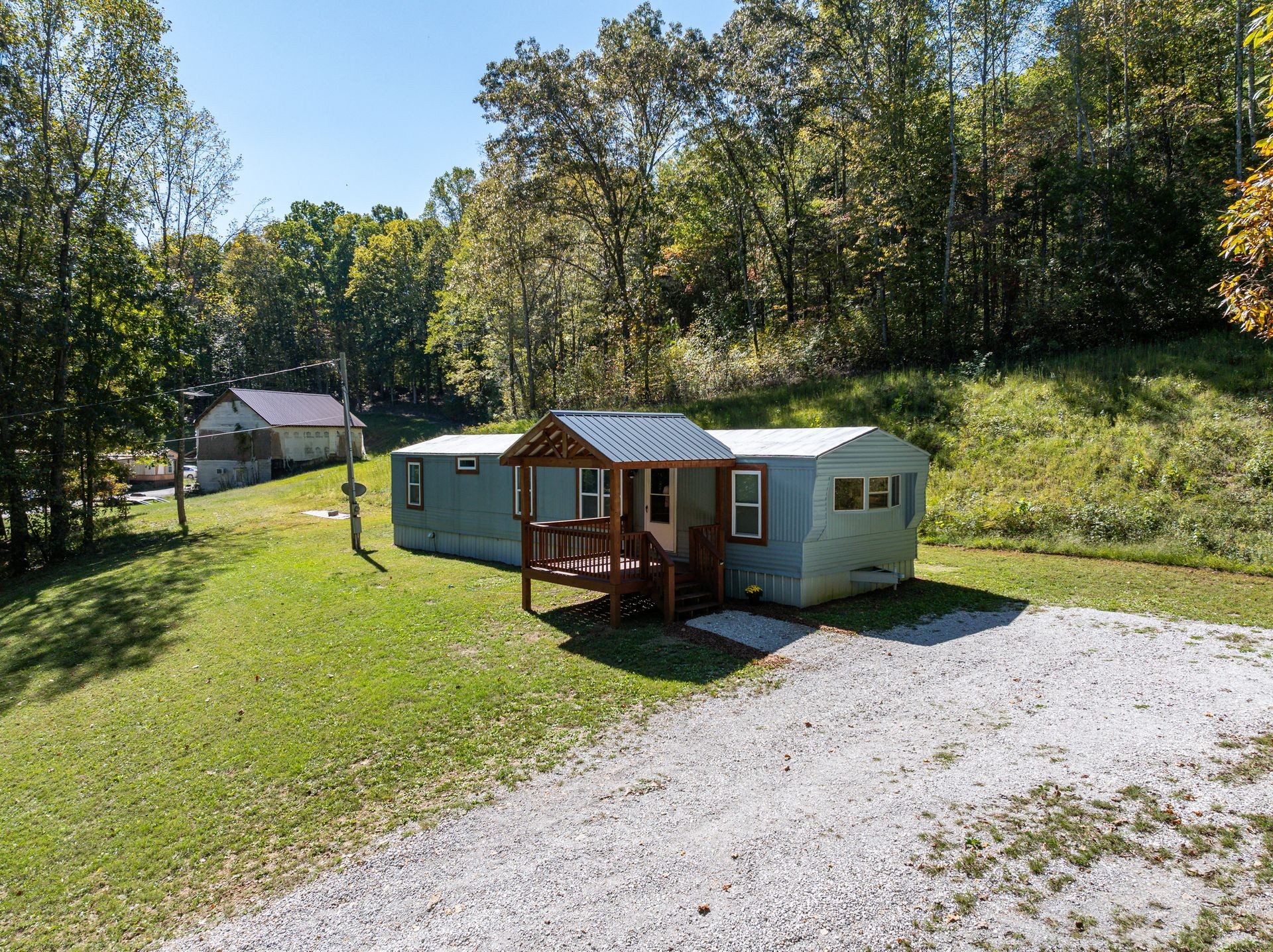 1145 Leach Road Cumberland Furnace, TN 37051 - Photo 30 of 36 Gallery Image 30