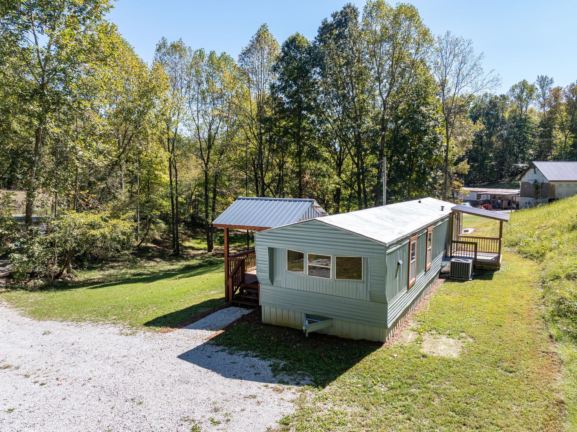 1145 Leach Road Cumberland Furnace, TN 37051 - Photo 31 of 36 Gallery Image 31