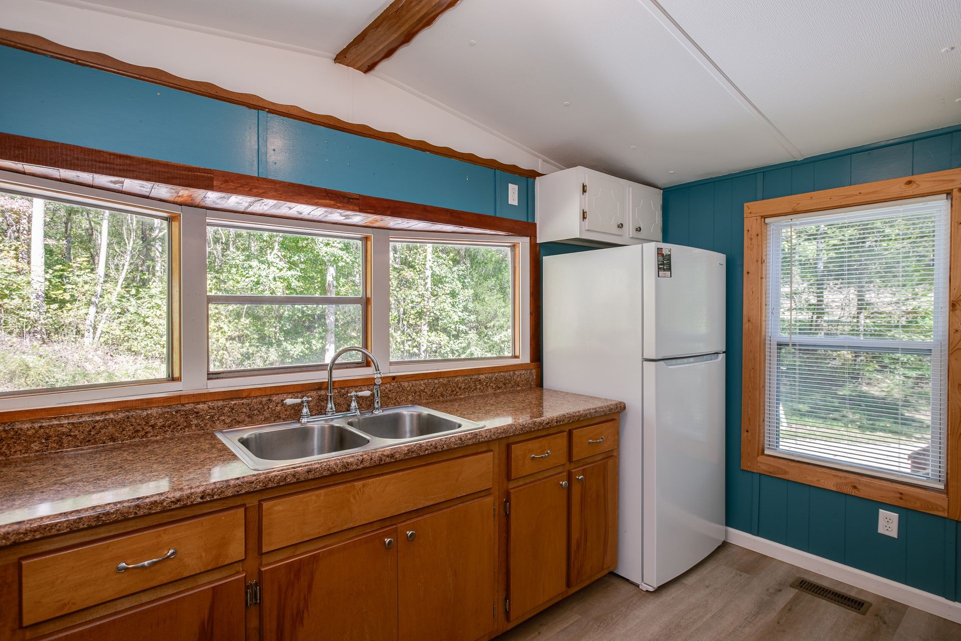 1145 Leach Road Cumberland Furnace, TN 37051 - Photo 7 of 36 Gallery Image 7
