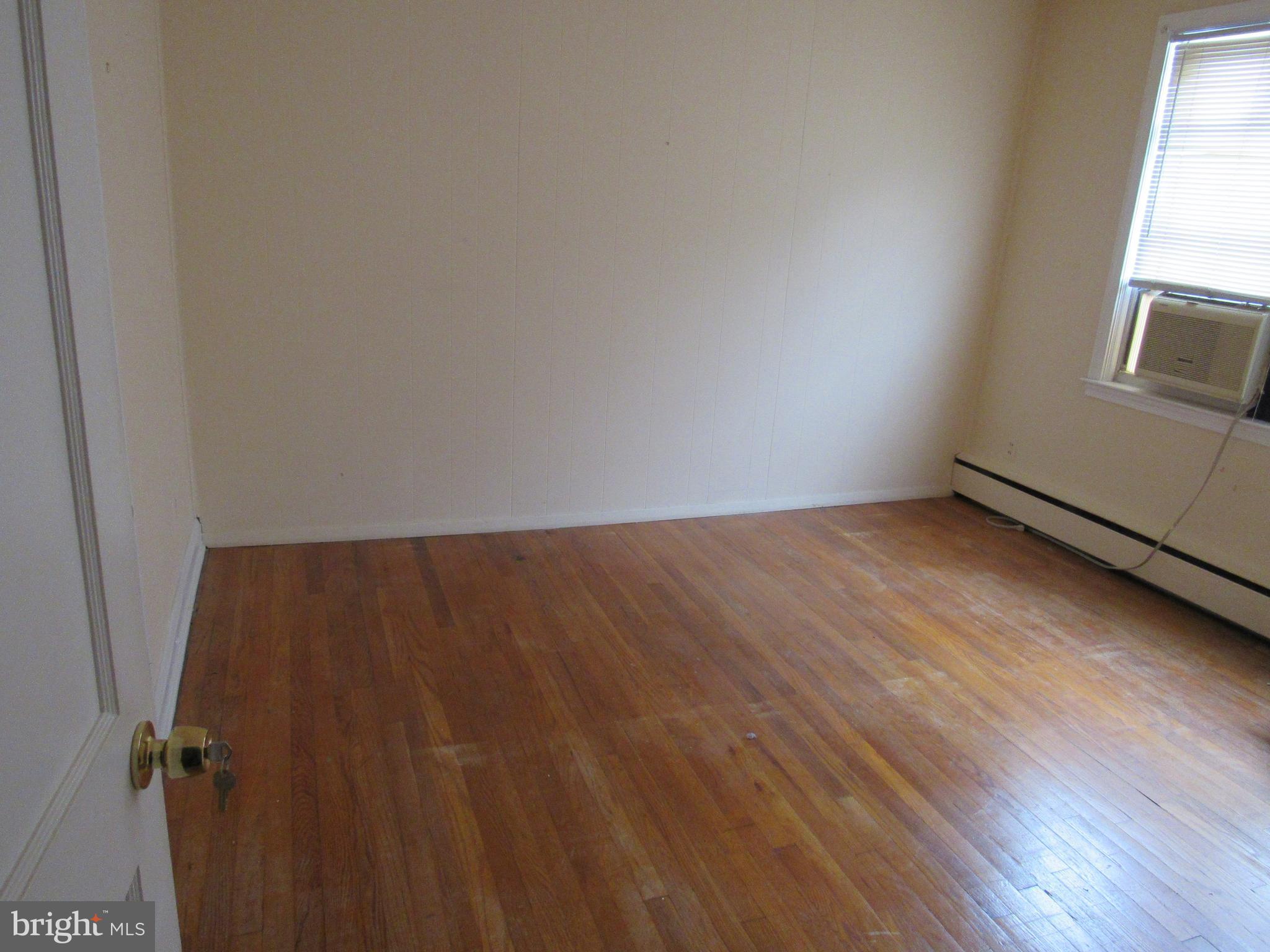 3813 Elkader Road Baltimore, MD 21218 - Photo 7 of 31
