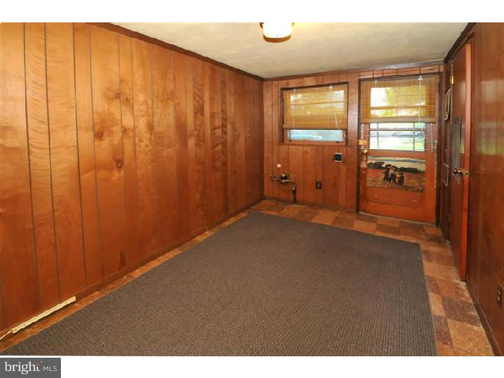 1097 Squirrel Road Jenkintown, PA 19046 - Photo 16 of 20 Gallery Image 16