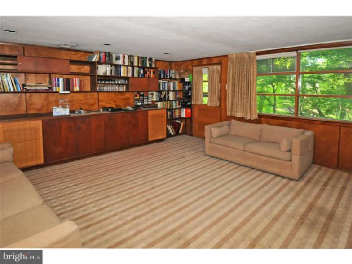 1097 Squirrel Road Jenkintown, PA 19046 - Photo 18 of 20 Family Room