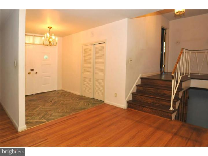 1097 Squirrel Road Jenkintown, PA 19046 - Photo 4 of 20 Foyer