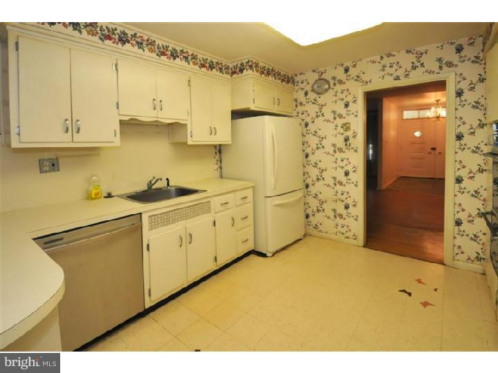 1097 Squirrel Road Jenkintown, PA 19046 - Photo 6 of 20 Kitchen