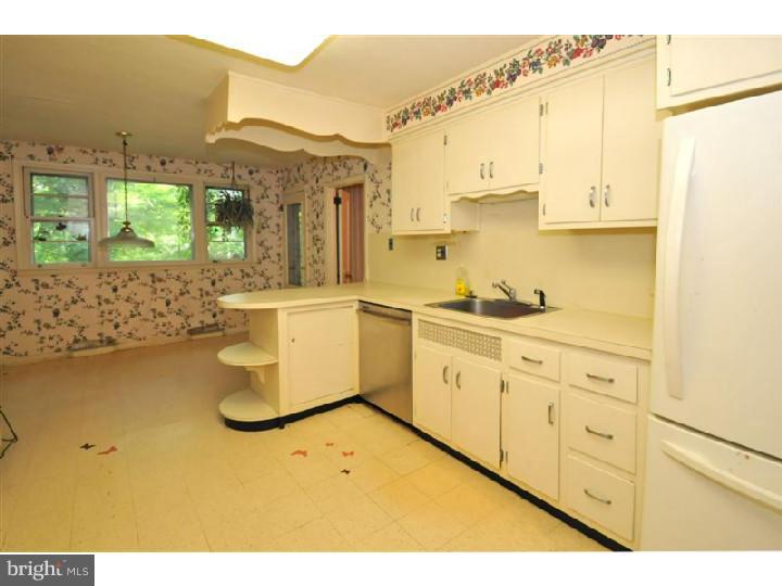 1097 Squirrel Road Jenkintown, PA 19046 - Photo 7 of 20 Kitchen