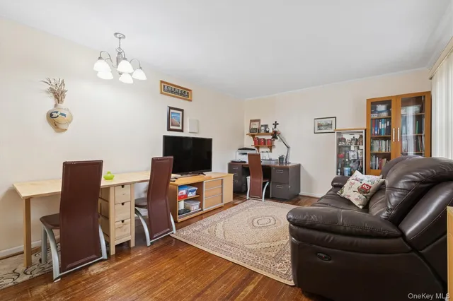 $350,000 | 74-22 220th Street, Unit LOWR | Oakland Gardens