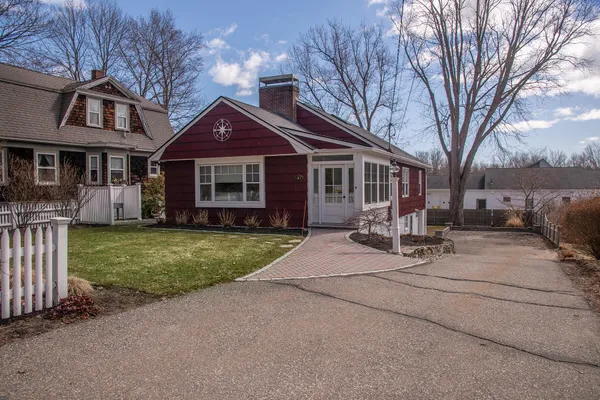 $775,000 | 47 Long Sands Road, York, ME 03909