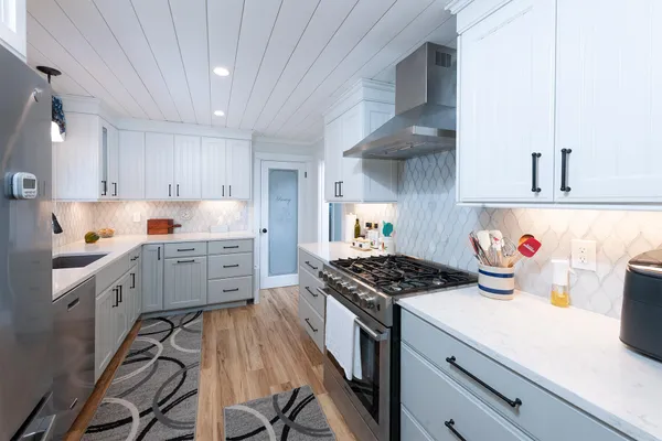 $775,000 | 47 Long Sands Road, York, ME 03909