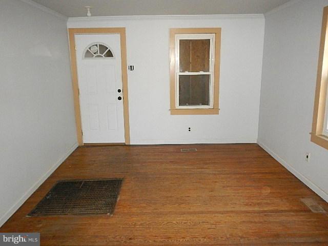 2060 Flag Marsh Road Mount Airy, MD 21771 - Photo 2 of 11 a view of an empty room
