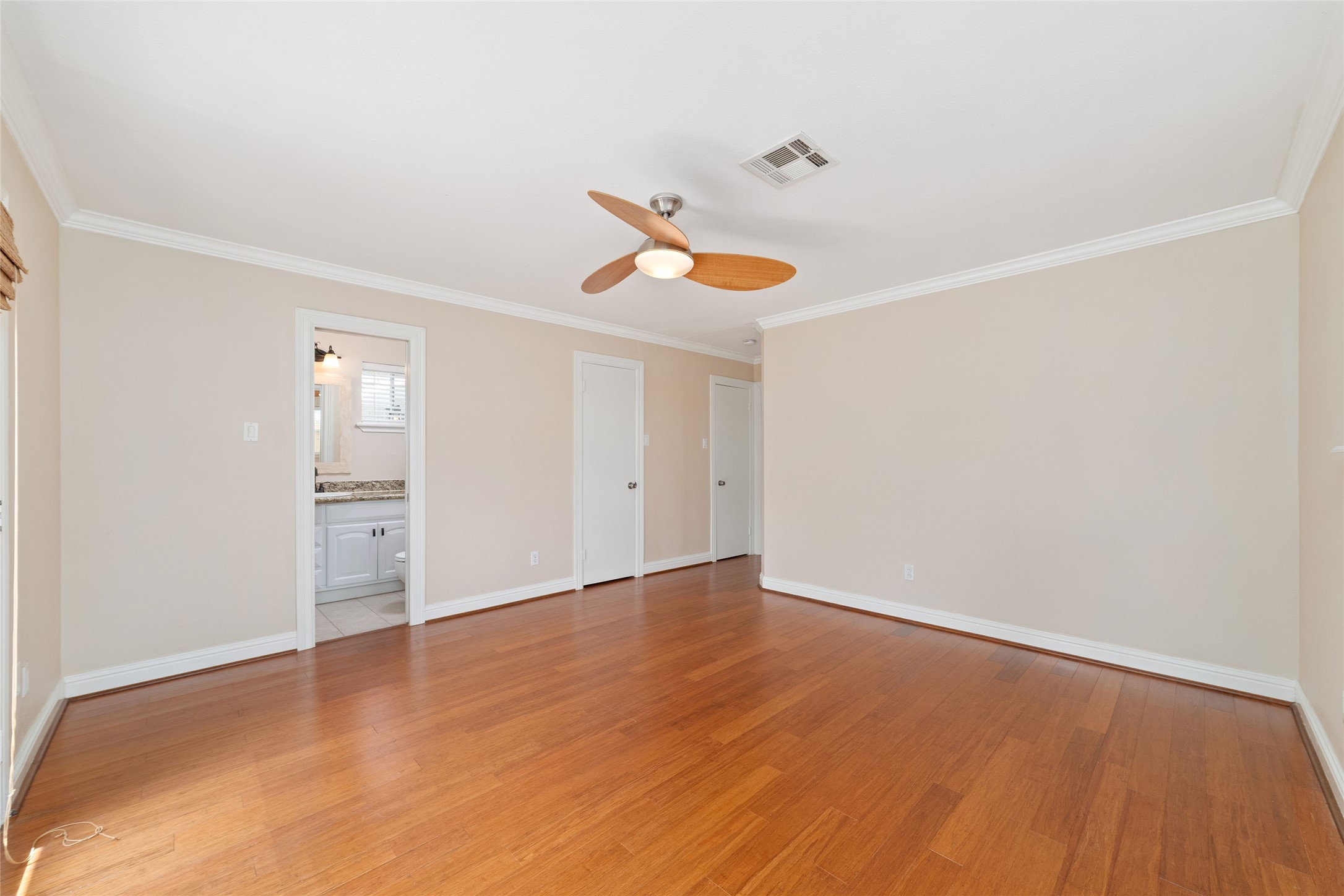 5643 Cheena Drive Houston, TX 77096 - Photo 20 of 32 a view of an empty room