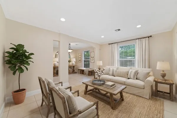 $2,700 | 5643 Cheena Drive, Houston, TX 77096